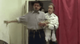 Бухой муж привел жену на работу, где коллеги выебали её